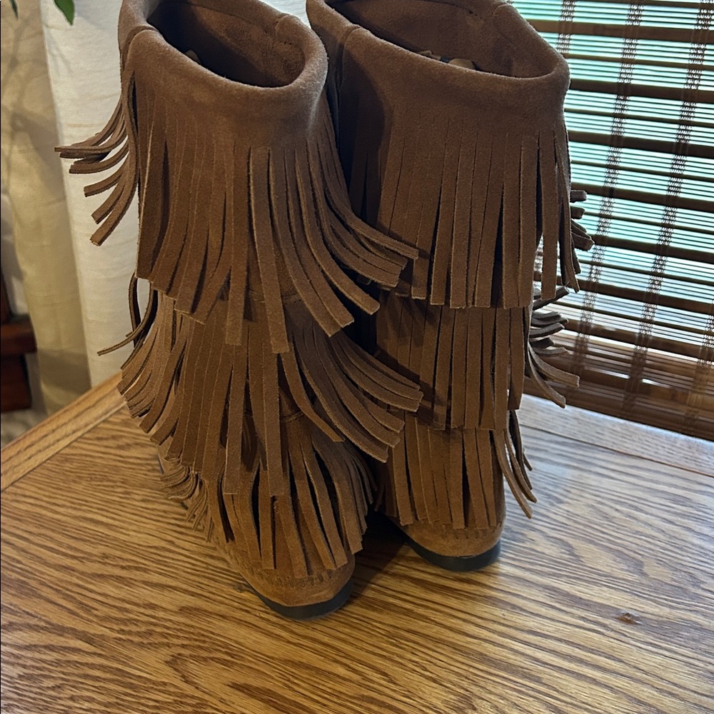 Minnetonka Triple Layer Fringe Boots Brown Moccasins Size 7 - Picture 6 of 8